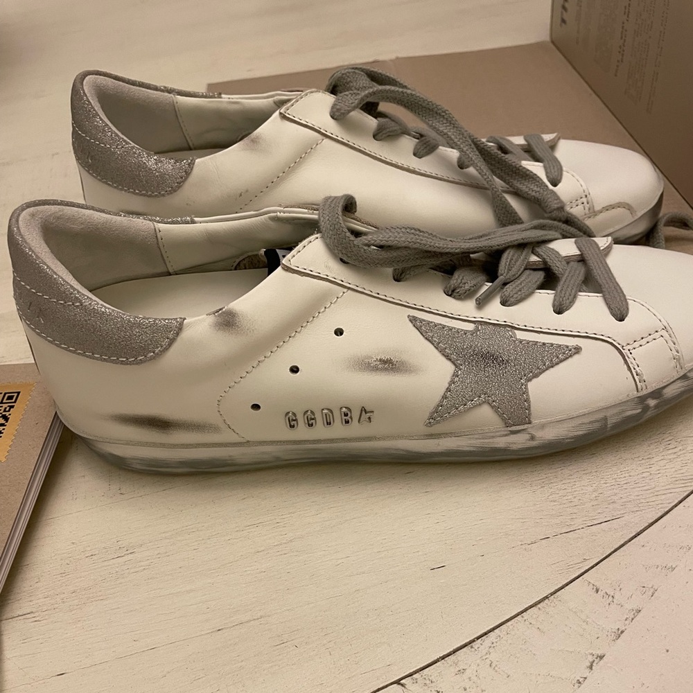 Brand New Golden Goose Super-Star Sneaker.